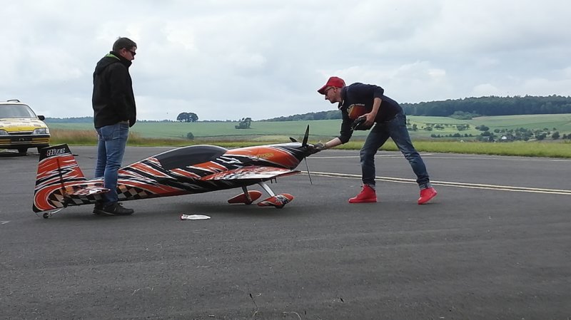 modellfliegeramflughafeninmichelstadt13.jpg