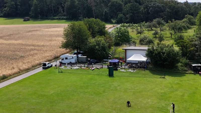 abschlussaufdemflugplatz1907202427.jpg