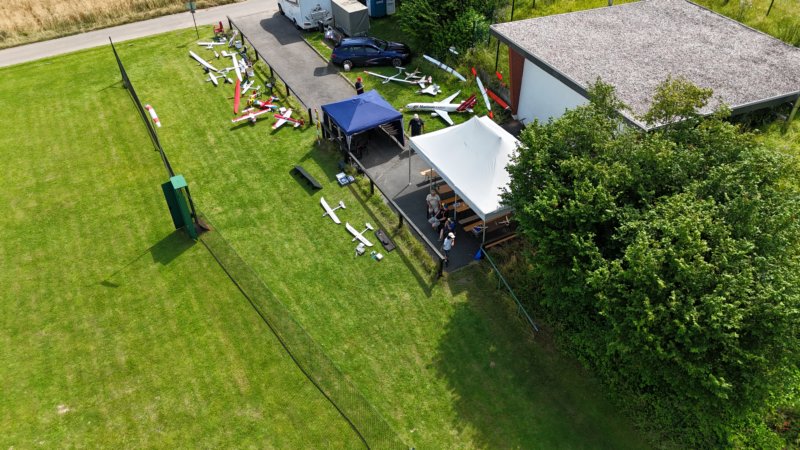 abschlussaufdemflugplatz1907202430.jpg