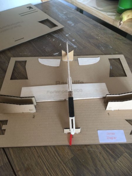 aufbaueinesflugmodell7.jpg