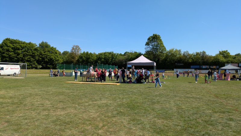 tagdessportingroumstadt1005202552.jpg